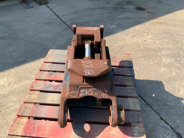 HYDRAULIC QUICK HITCH...80mm PINS......98mh. 377238705