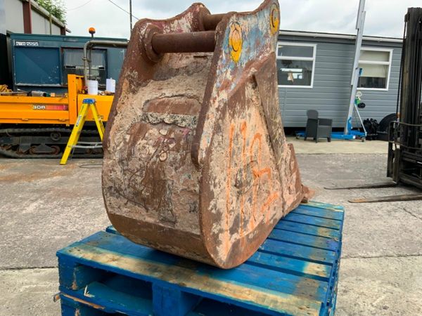 18" STRICKLAND BUCKET......65mm PINS......1199t. 377238849