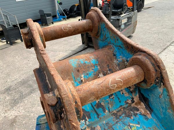 18" STRICKLAND BUCKET......65mm PINS......1199t. 377238856