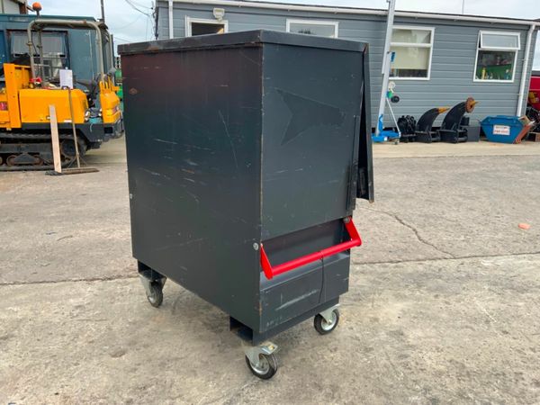 ARMORGARD TUFFBANK STORAGE BOX........3659. 377238820