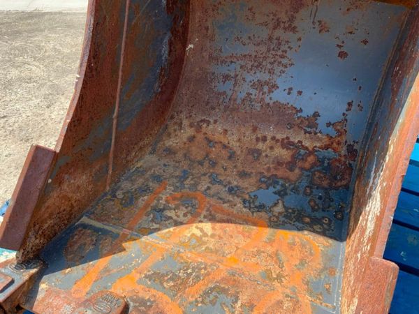 24" STRICKLAND BUCKET........45mm PINS.......1278t 377238944