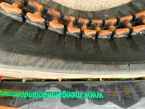400 x 74 x 73 RUBBER TRACKS..........4823. 377239051