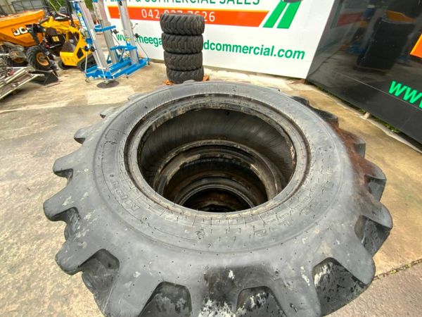 JCB SITE MASTER 15.5 x 25 TELEPORTER TYRES....4405 377239060