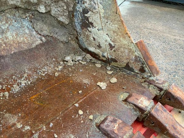 36"  STRICKLAND  BUCKET......50mm PINS......275f. 377239081