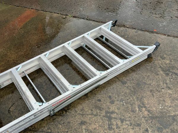 ALUMINIUM ACCESS PLATFORM LADDER.......443 / 2 377239009