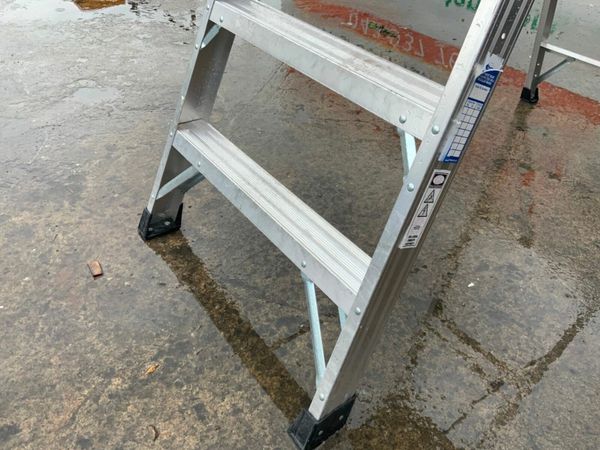 ALUMINIUM ACCESS PLATFORM LADDER.......443 / 2 377239017