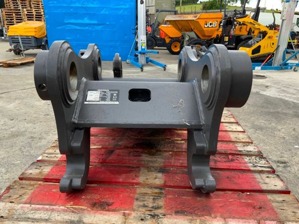 UNUSED VOLVO S2 TYPE HYDRAULIC Q/HITCH....7465. 377239030