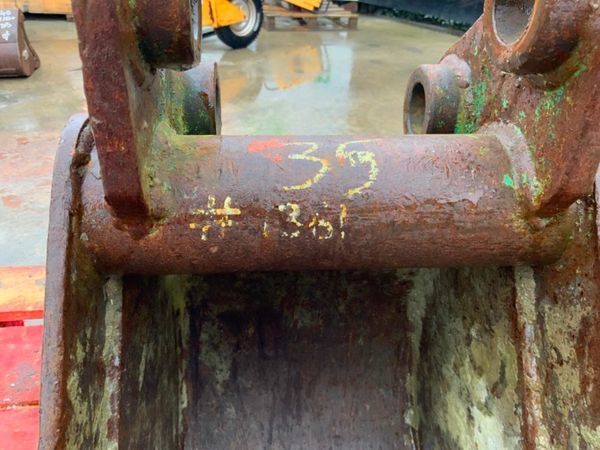 12" MINI DIIGER BUCKET.......35mm PINS.......1361. 377239153