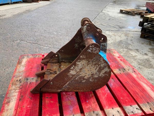 18" MINI DIGGING BUCKET....30mm PINS....30310 377239257