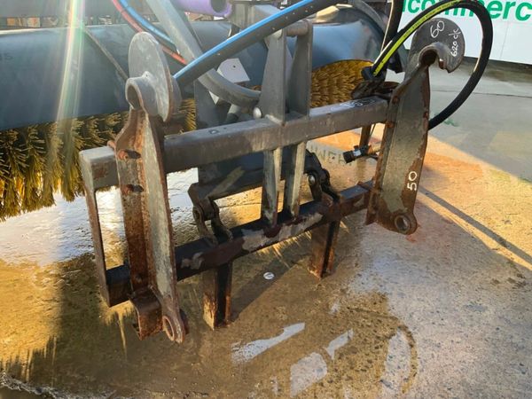 10ft ROAD SWEEPER.... VOLVO LOADING  SHOVEL.. 377239310