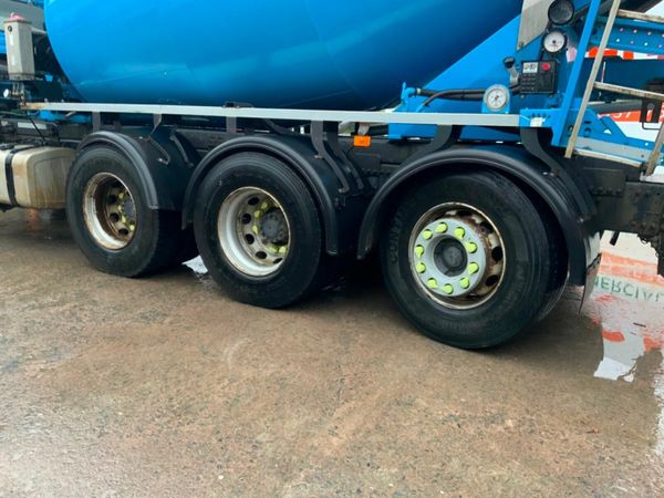 Volvo FM 2020 FMX TRIDEM......LIEBHERR 895 MIXER.. 377365245