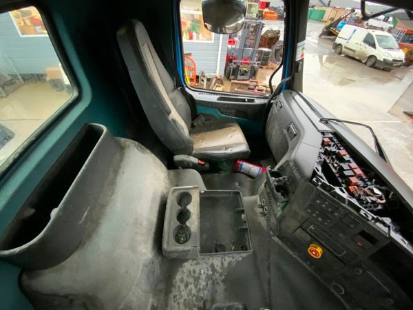 Volvo FM 2020 FMX TRIDEM......LIEBHERR 895 MIXER.. 377365234