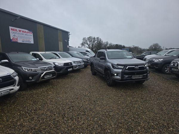 Toyota Hilux 2.8 Invincible 377384571