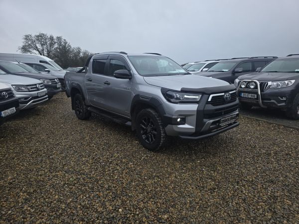 Toyota Hilux 2.8 Invincible 377384574