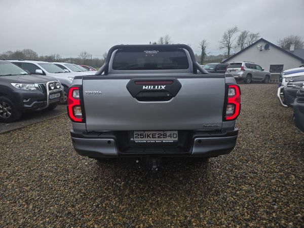 Toyota Hilux 2.8 Invincible 377384618