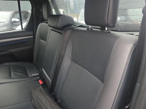 Toyota Hilux 2.8 Invincible 377384707