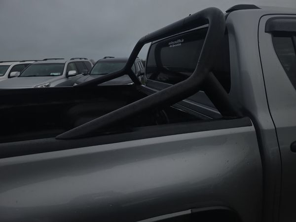 Toyota Hilux 2.8 Invincible 377384708