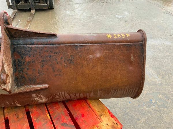 72" BMC GRADING BUCKET.....50mm PINS........283f. 377334743