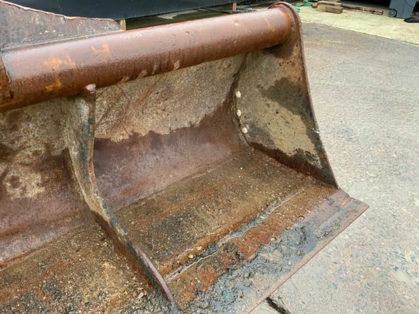 72" BMC GRADING BUCKET.....50mm PINS........283f. 377334738