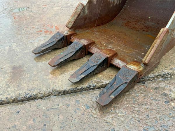 24" STRICKLAND BUCKET......50mm PINS.........287. 377334859