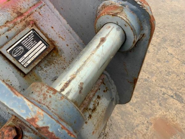 24" STRICKLAND BUCKET......50mm PINS.........287. 377334861