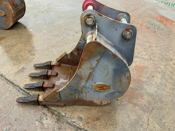 24" STRICKLAND BUCKET......50mm PINS.........287. 377334863