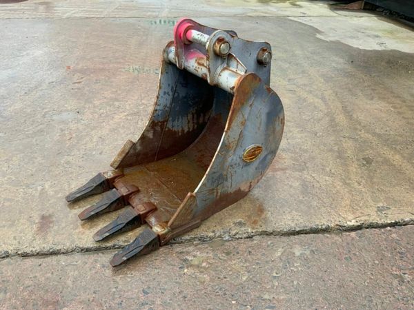 24" STRICKLAND BUCKET......50mm PINS.........287. 377334864