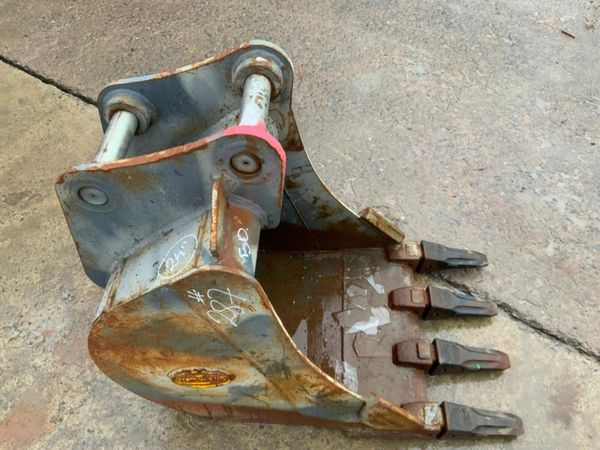 24" STRICKLAND BUCKET......50mm PINS.........287. 377334867