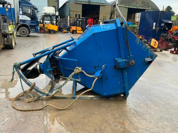 1000lts EICHINGER CONCRETE POURING SKIP......417. 377334800