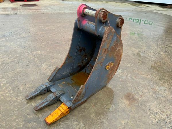 18" STRICKLAND BUCKET...50mm PINS.......284f. 377334813