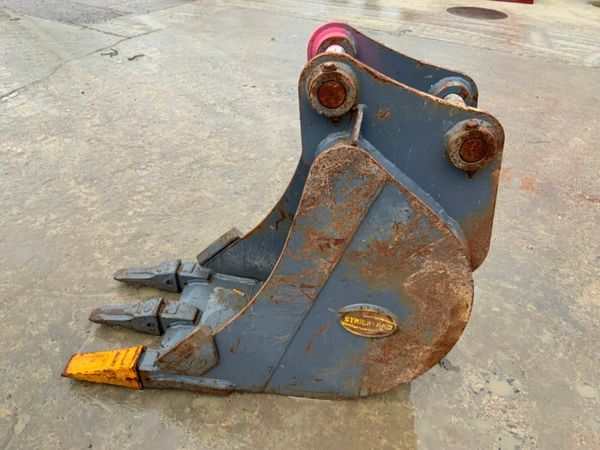 18" STRICKLAND BUCKET...50mm PINS.......284f. 377334816