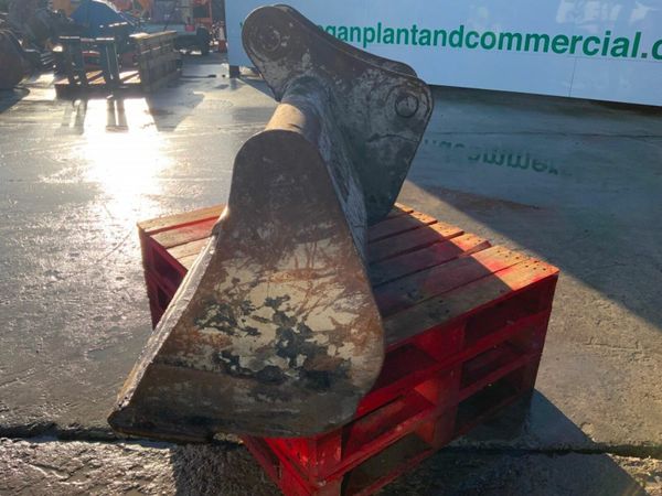 72" GRADING BUCKET.........65mm PINS.........651 377455098