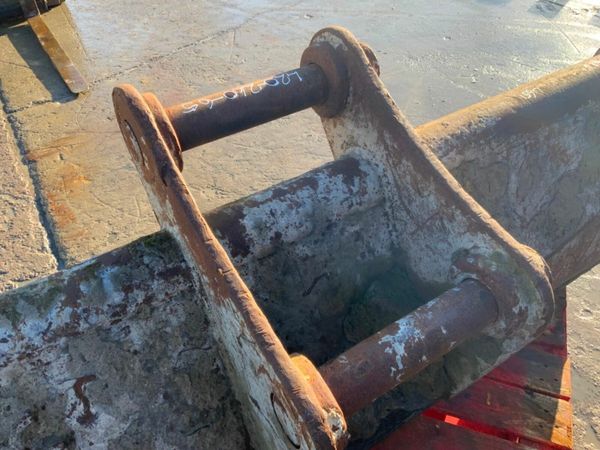 72" GRADING BUCKET.........65mm PINS.........651 377455100