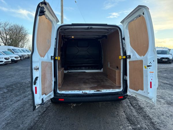 Ford Transit 377463811