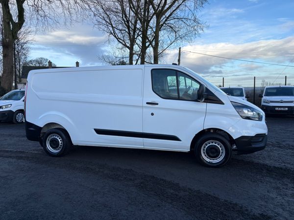 Ford Transit 377463812