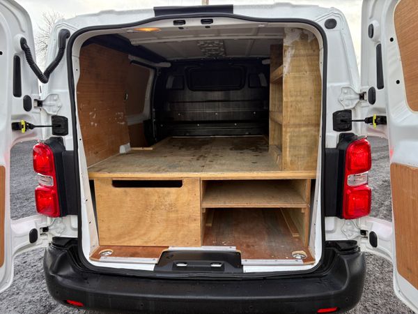 Citroen Dispatch 377474906