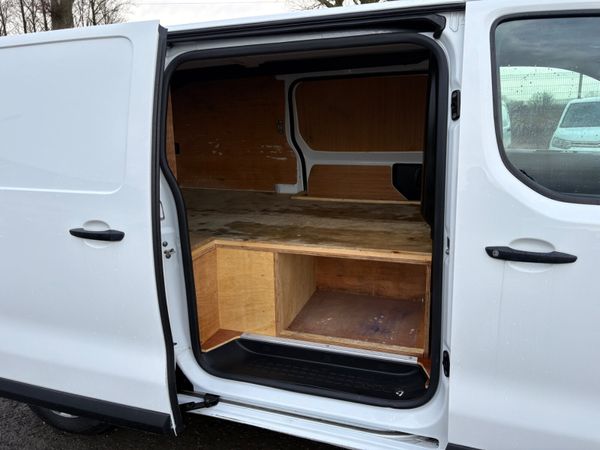 Citroen Dispatch 377474907