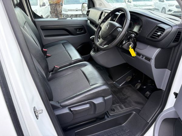 Citroen Dispatch 377474918