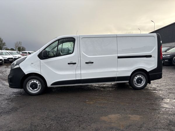Opel Vivaro 377484508