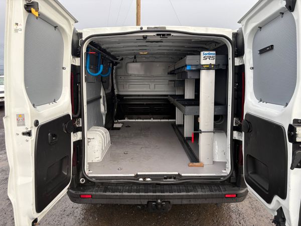 Opel Vivaro 377484534