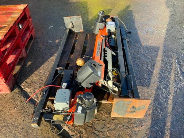 SWINGLIFT LIFTING ARM ATTACHMENT1130 377543110