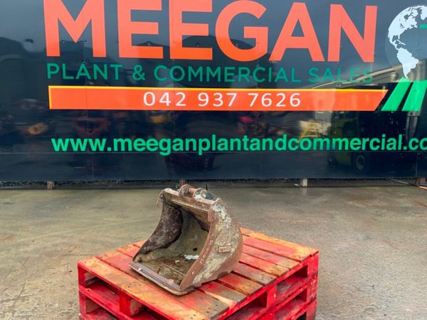 18 MINI DIGGER BUCKET.35mm PINS..1350 377545710