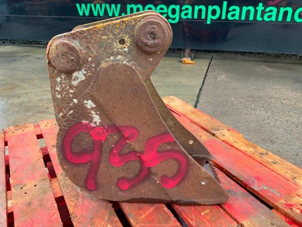 9" MINI DIGGER BUCKET.............40mm PINS....... 377545738