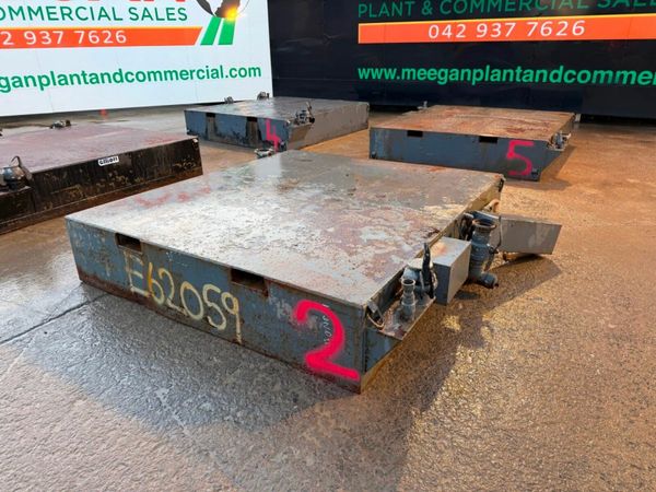 under cabin waste tanks / sewage / effluent .....8 377563139