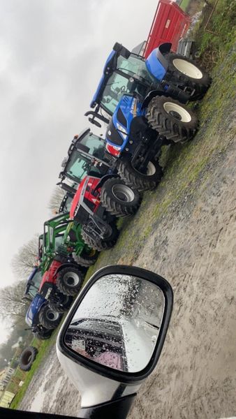 Selection of New Holland and Case tractors 377573169