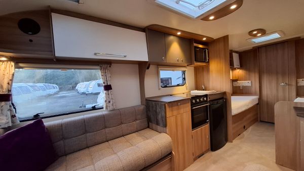 Bailey Pursuit Platium 4 berth caravan 377573390