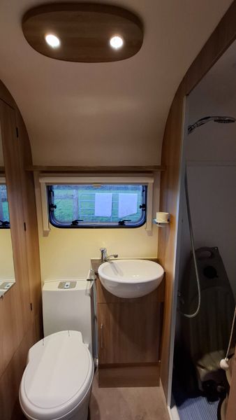 Bailey Pursuit Platium 4 berth caravan 377573392