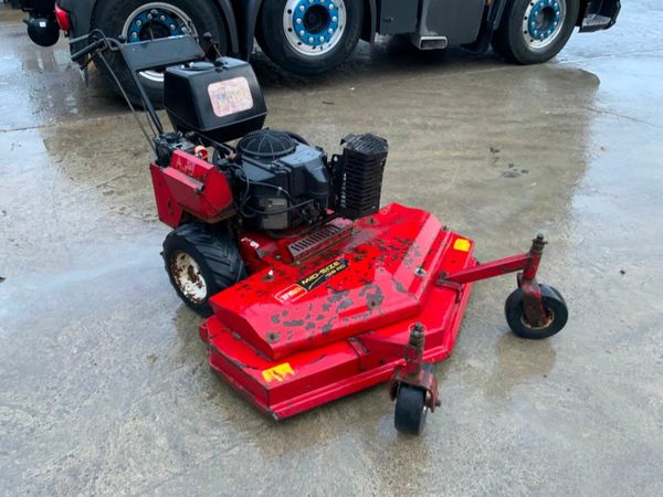 SELF PROPELLED 48 TORO lawn MOWER......848t. 377575444