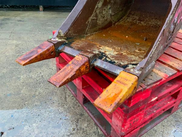 24" RHINOX DIGGING BUCKET.....65mm PINS.......1418 377575434