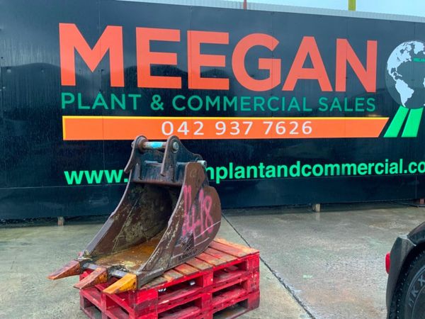 24" RHINOX DIGGING BUCKET.....65mm PINS.......1418 377575437